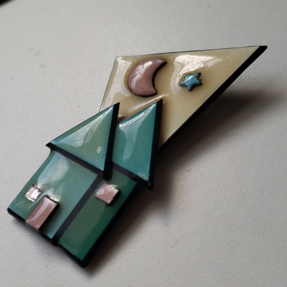VINTAGE 1990s, Resin Pin, Resin Brooch, House, Moon and Star Pin, Funky Pin - Picture 5 of 7